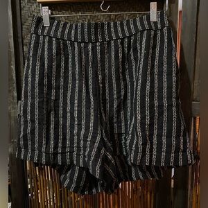 Linen Sonoma Shorts, Size XL